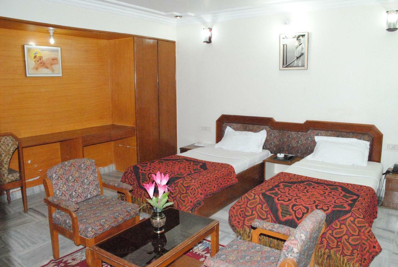 Geetco Hotel Jalor Exterior foto