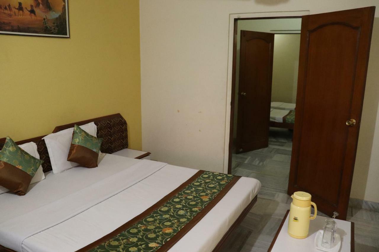 Geetco Hotel Jalor Exterior foto