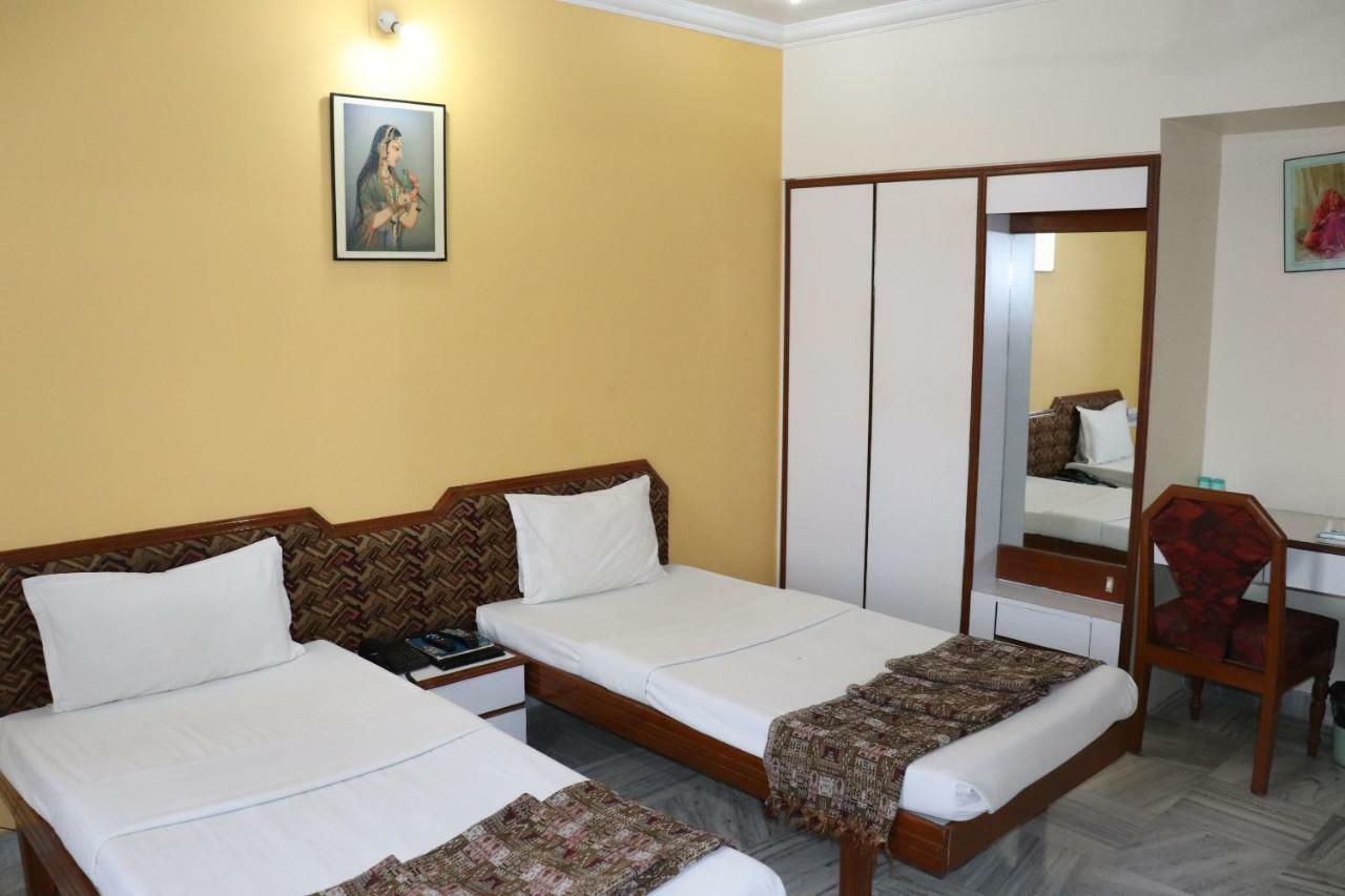 Geetco Hotel Jalor Exterior foto