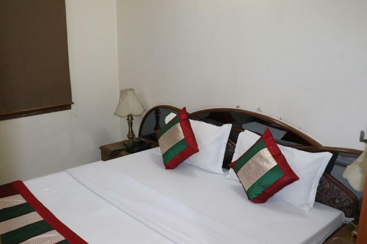 Geetco Hotel Jalor Exterior foto