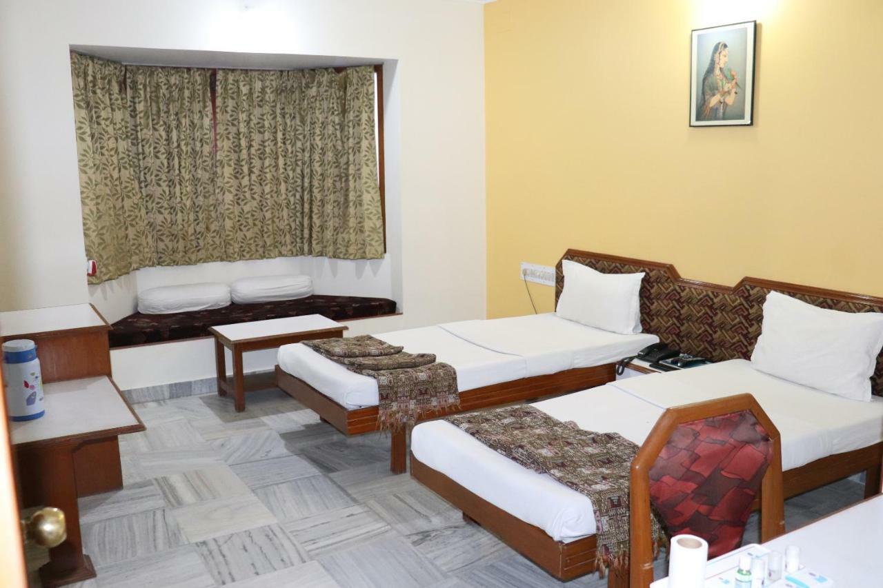 Geetco Hotel Jalor Exterior foto